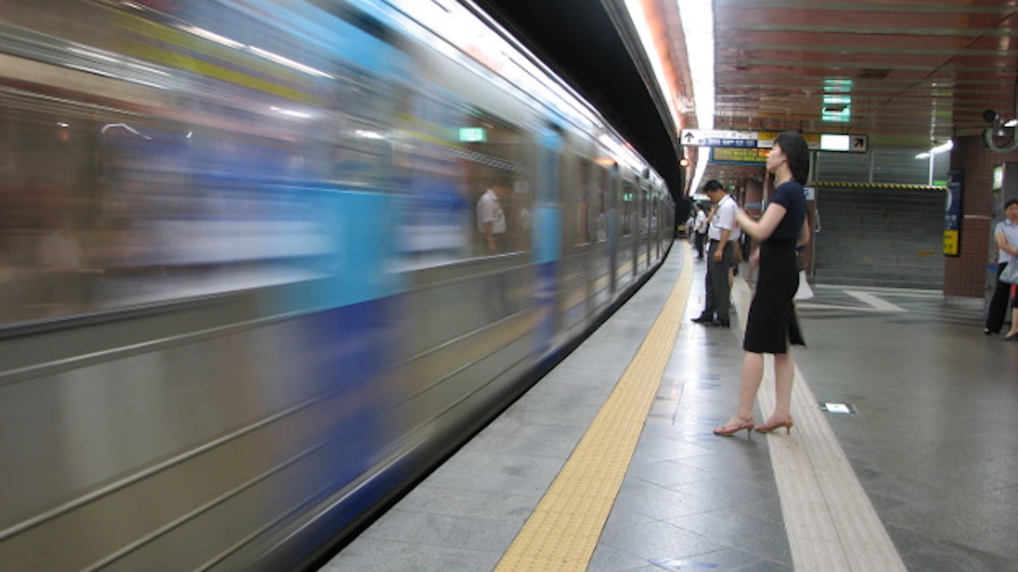 Seoul Enhances Subway Wi-Fi Connectivity for Commuters