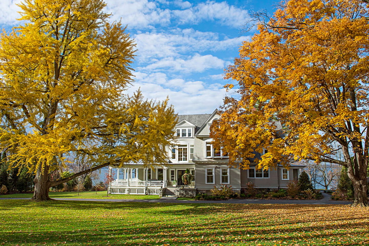 American Girl Founder Transformed a Town – Relive Your Childhood Dreams