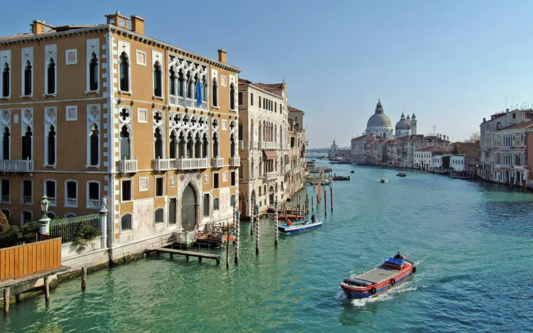 Best Hotels in Venice: 5 Must-Stay Options for 2025